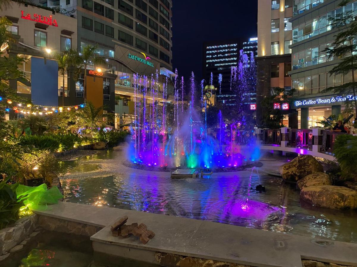 Classy 2Br Suite At Eastwood City With Pool And City Skyline View Manila Exterior photo
